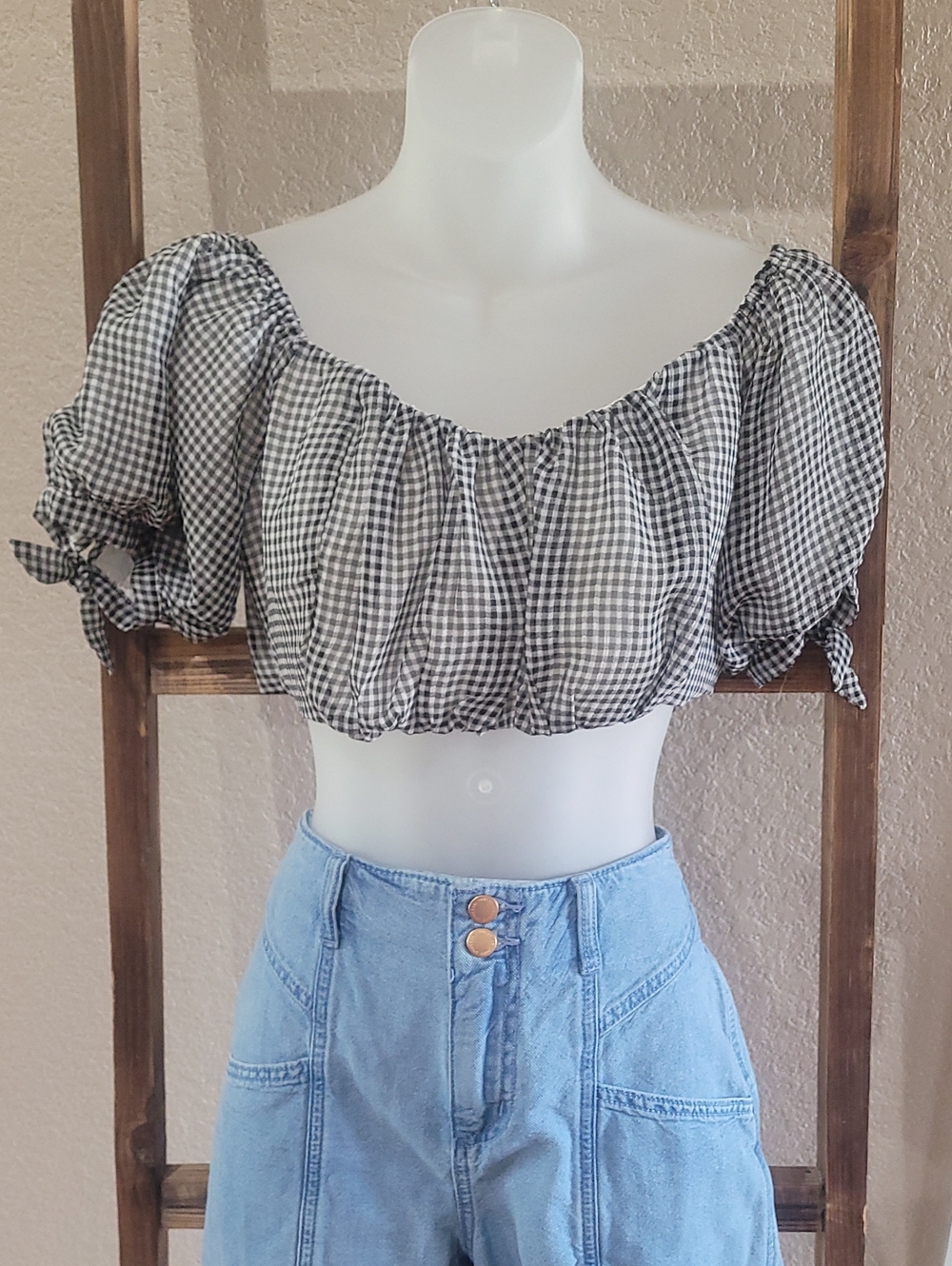 The Vintage Shop Black & White Gingham Puff-Sleeve Crop Top